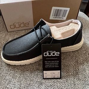 Hey Dude Womens Wendy Chambray US size 6